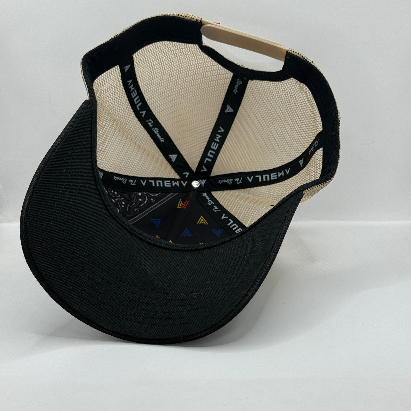 Gorra Trucker AMBULA - Edición "FAITH TRUE / ORACIÓN" (Yute/Hessian & Negro)