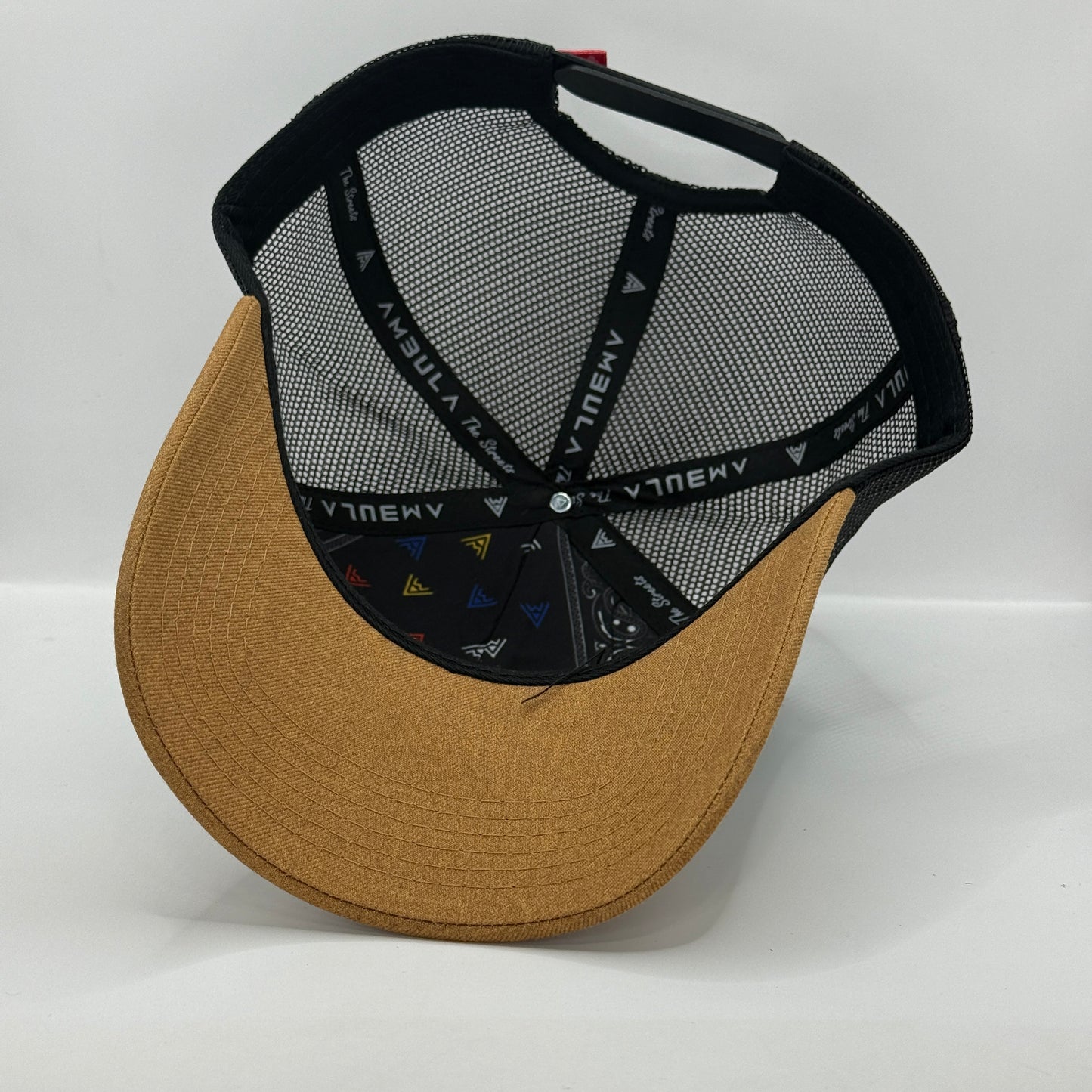 Gorra Trucker AMBULA - Edición "FORTALEZA" (Verde Agua, Cafe & Negro)