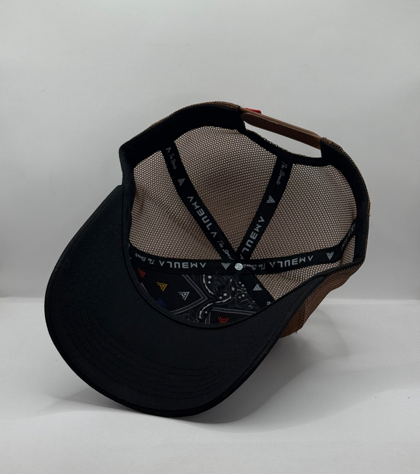 Gorra Trucker AMBULA - Edición "EL TORO" (Marrón & Negro)