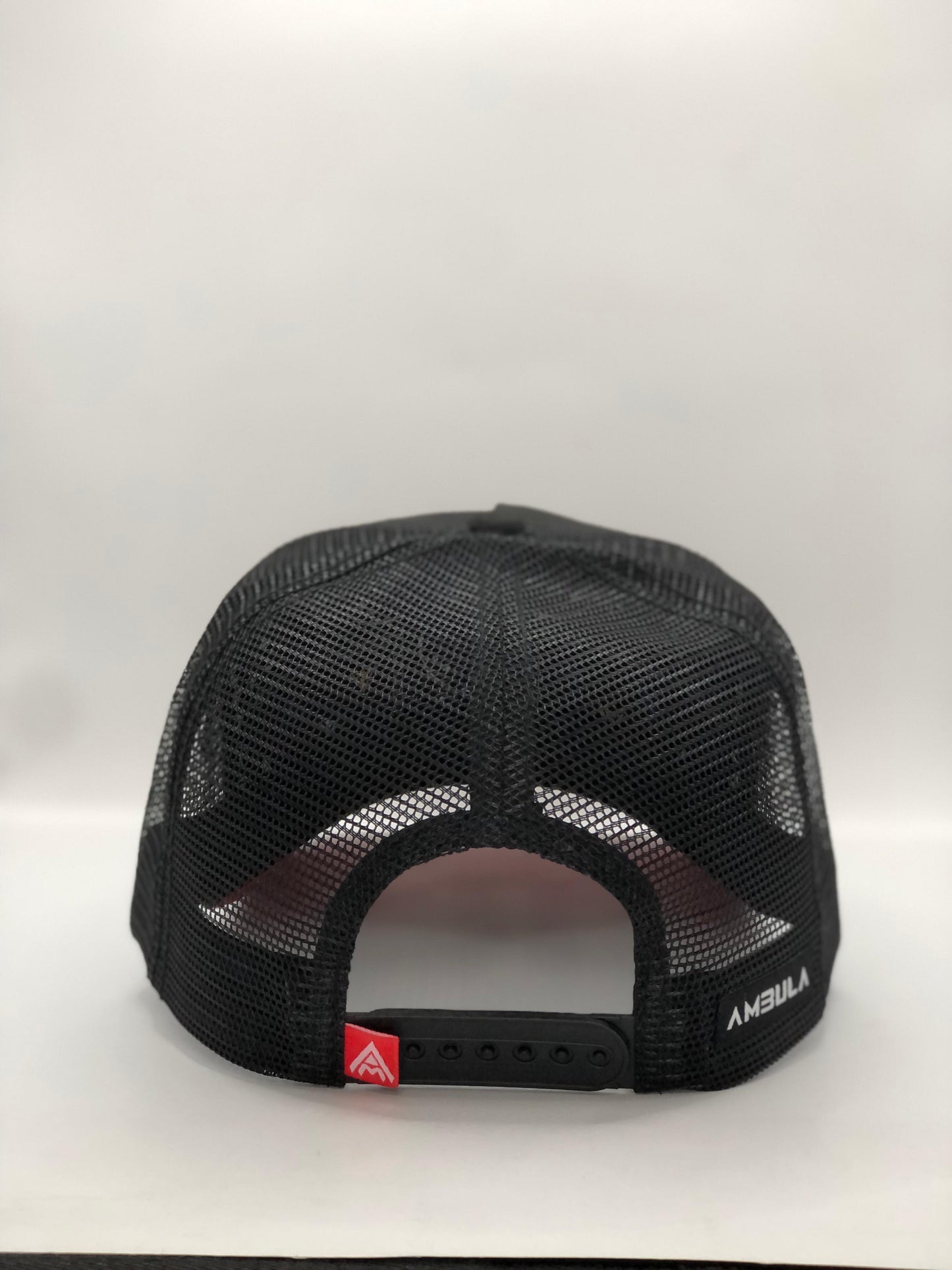 Gorra Jockey AMBULA - Edición "FAMILIA VIDA" (Negro & Rojo)