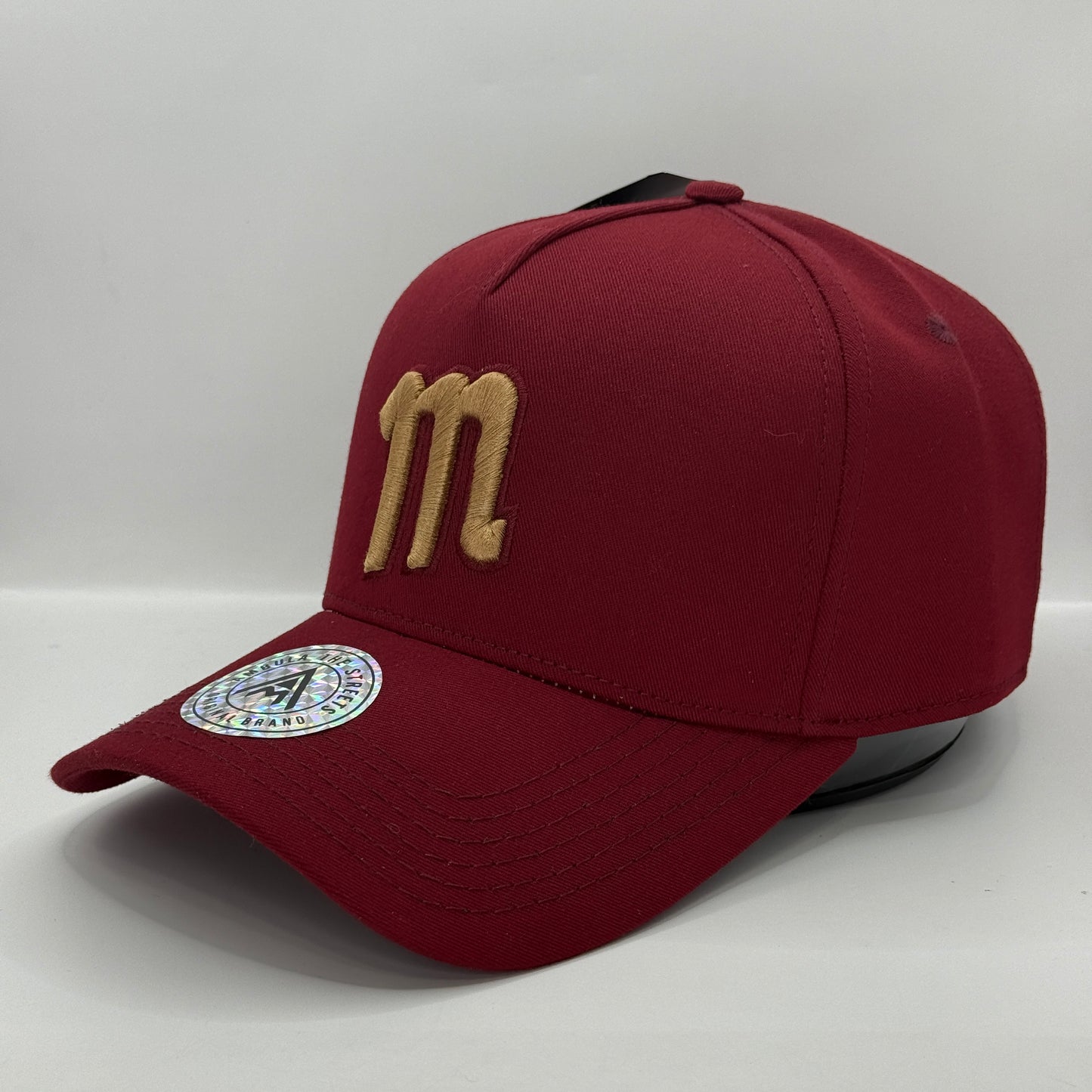 Gorra Clásica AMBULA - Edición "MAGALLANES VENEZUELA" (Vinotinto & Dorado)