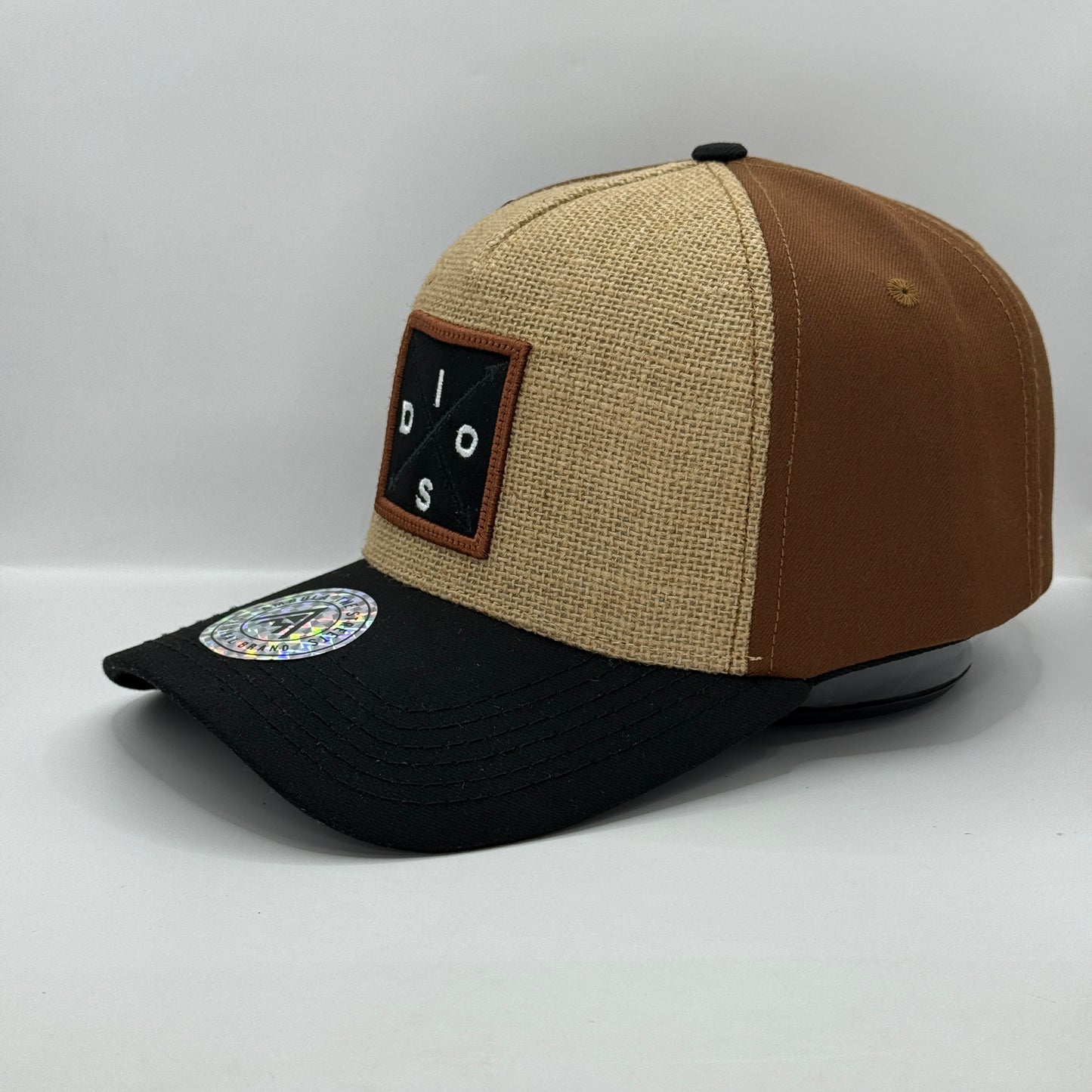 Gorra Clásica AMBULA - Edición "DIOS" (Yute Beige, Marrón & Negro)