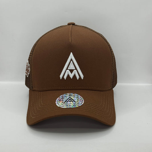 Gorra Trucker AMBULA - Edición "LOGO CLÁSICO" (Marrón Oscuro & Blanco)
