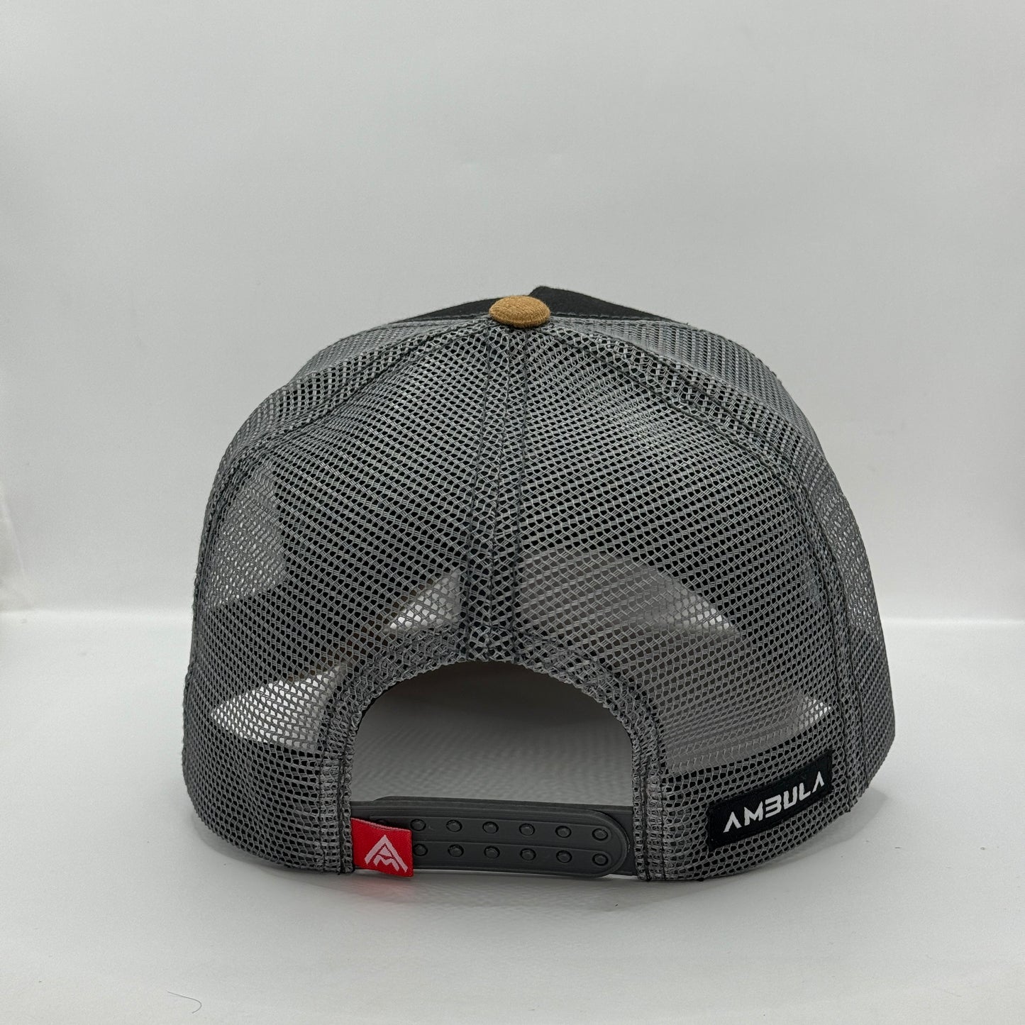 Gorra Trucker AMBULA - Edición "FE CURSIVA" (Negro, Camel & Gris)