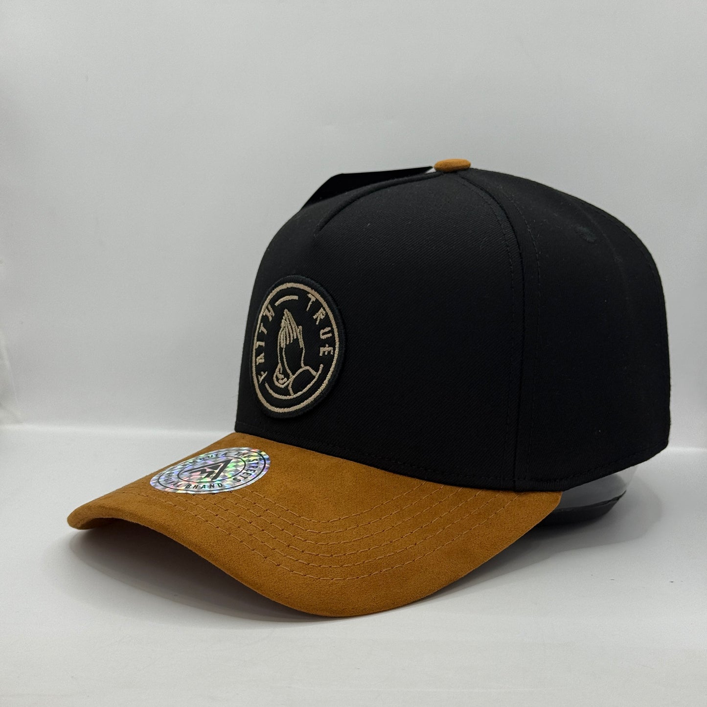 Gorra Clásica AMBULA - Edición "FAITH TRUE" (Negro & Gamuza Camel)
