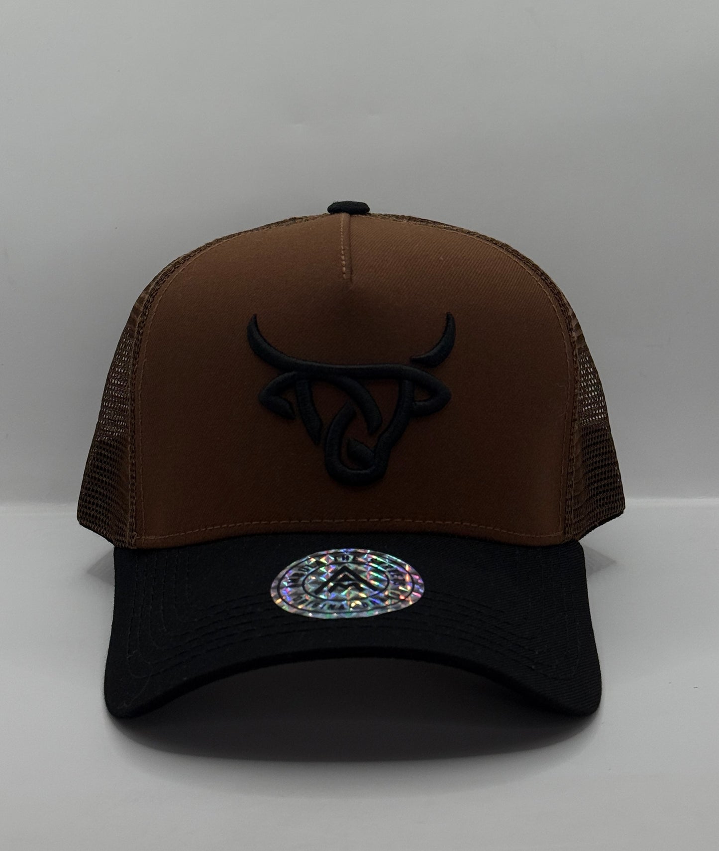 Gorra Trucker AMBULA - Edición "EL TORO" (Marrón & Negro)